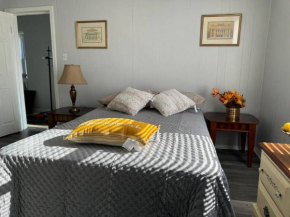 Zen/Peaceful Retreat/Pittsburgh/Canton avenue